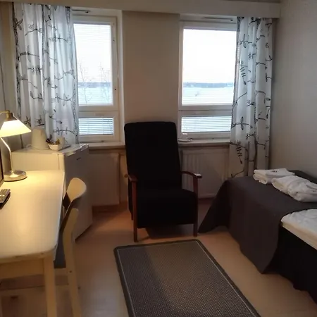 Kylpylaehotelli Pohjanranta 3*